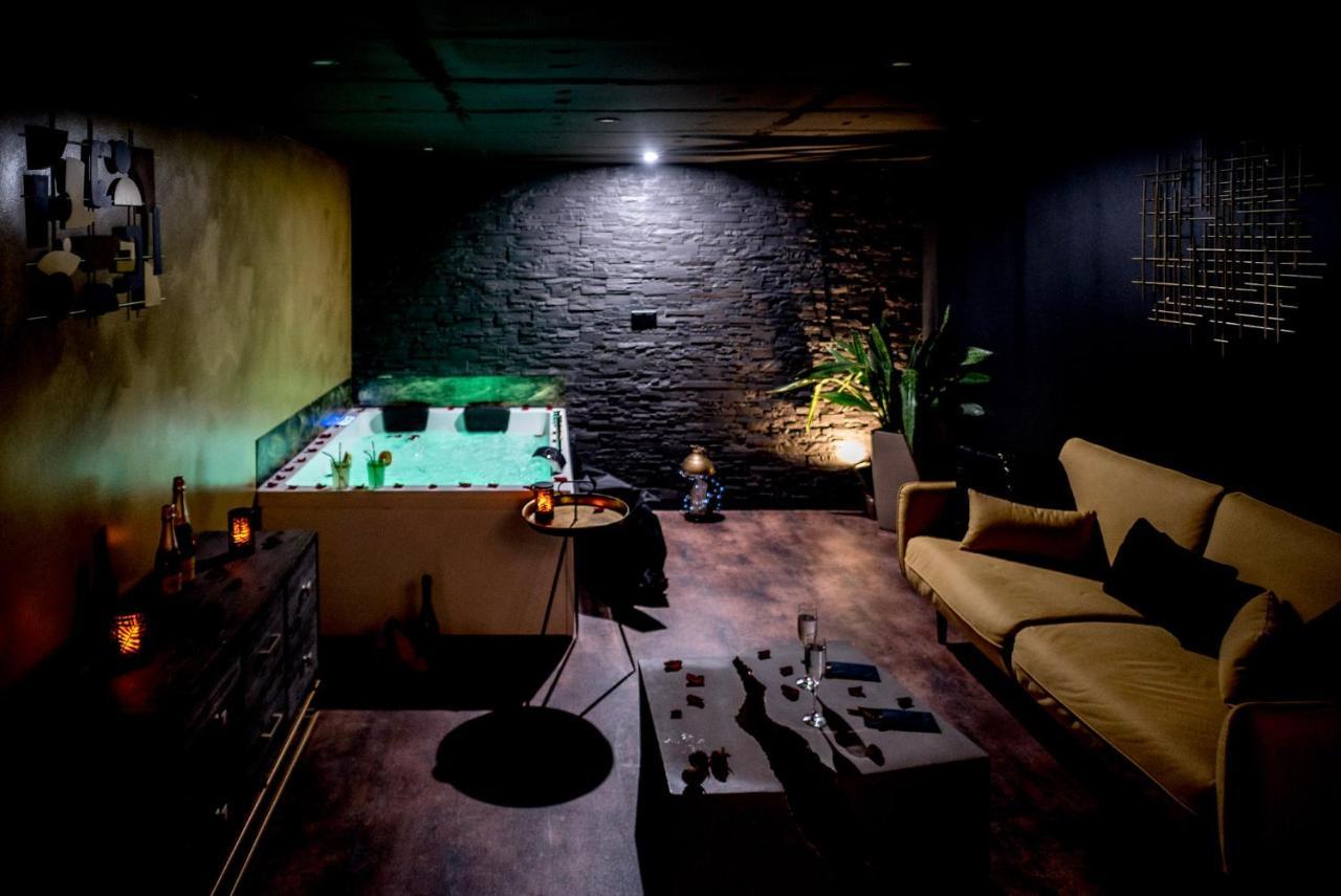 Love Suites & Spa "Le Loft" Avec Jacuzzi Privatif Médis Eksteriør billede