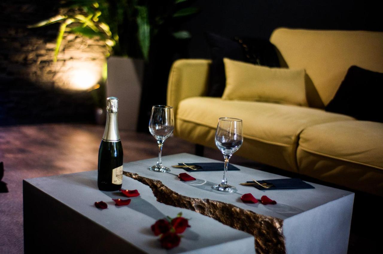 Love Suites & Spa "Le Loft" Avec Jacuzzi Privatif Médis Eksteriør billede